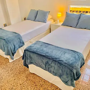 Encantadora Privada Cerca Del Mar Homestay Malaga